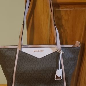 Michael Kors purse